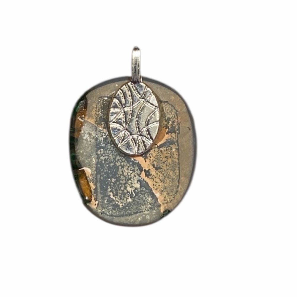 Handcrafted Colorful Pendant - Picture 2 of 2